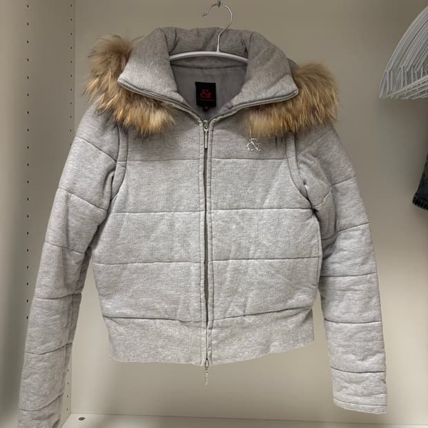 PINKY&DIANNE 핑키앤다이안 그레이 후드 자켓 집업 큐빅 갸루