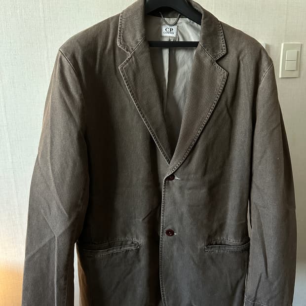 CP 컴퍼니 브라운 코튜로이 블레이져