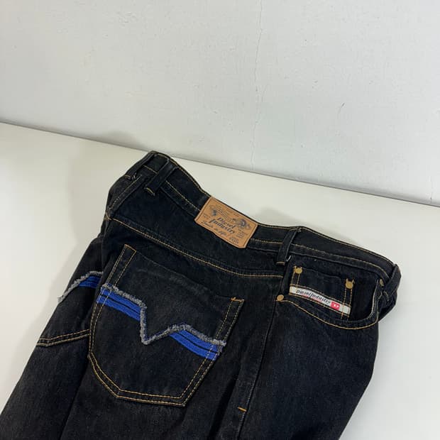 34 디젤 스트레이트핏 블랙진