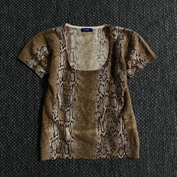 Python Print Slim-Fit Crop Tee