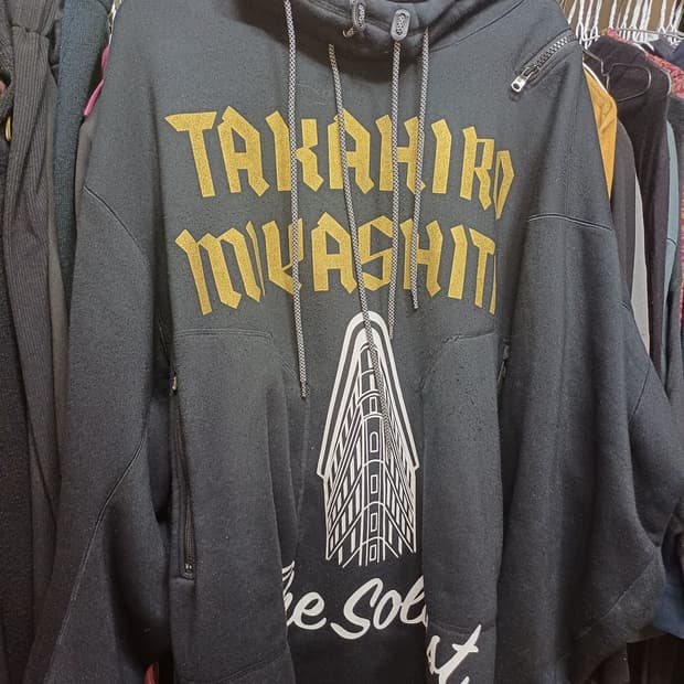 타카히로미야시타더솔로이스트 백지퍼후드