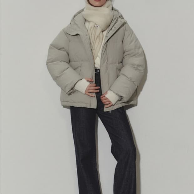 던스트 Dunst 후디드 볼륨 구스 다운 패딩 재킷 M사이즈