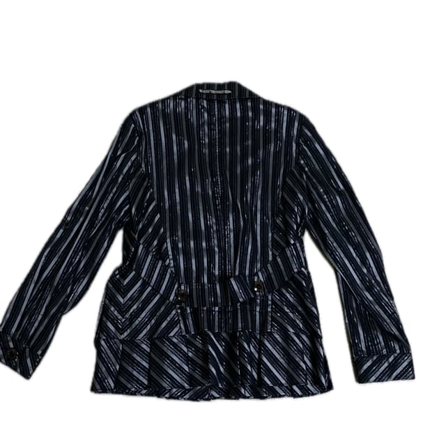 실버 스트라이프 플리츠 블레이저