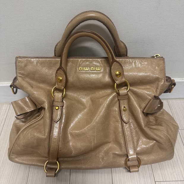 미우미우 사첼백