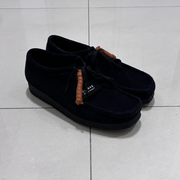 270 (UK8.5) 클락스 왈라비 블랙