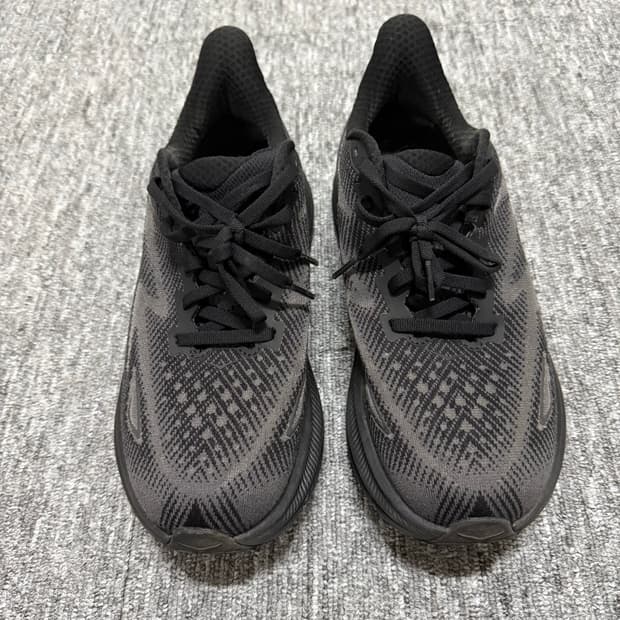 HOKA ONE ONE 클리프턴9 와이드 블랙 255 운동화
