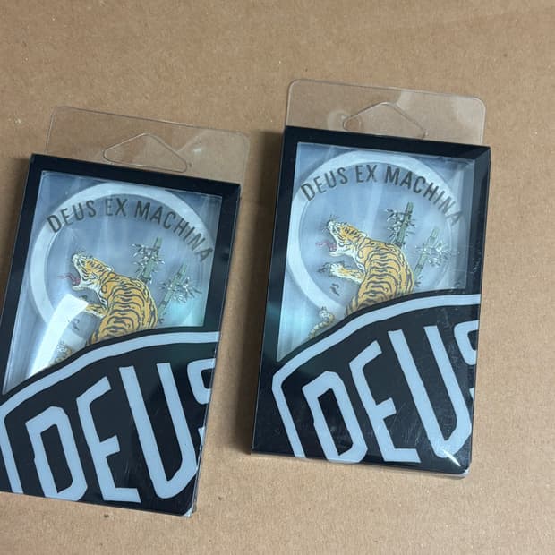 데우스 호랑이 카드 홀더 미개봉 세제품 판매