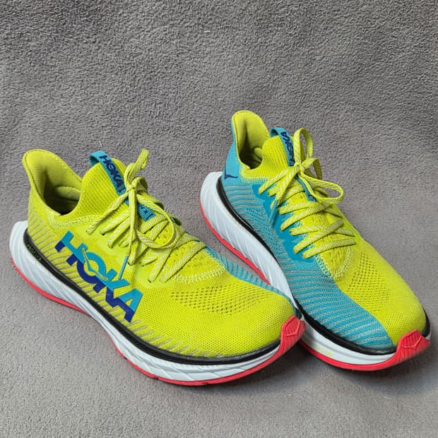 HOKA(호카) 카본 X3 Evening Primrose 운동화