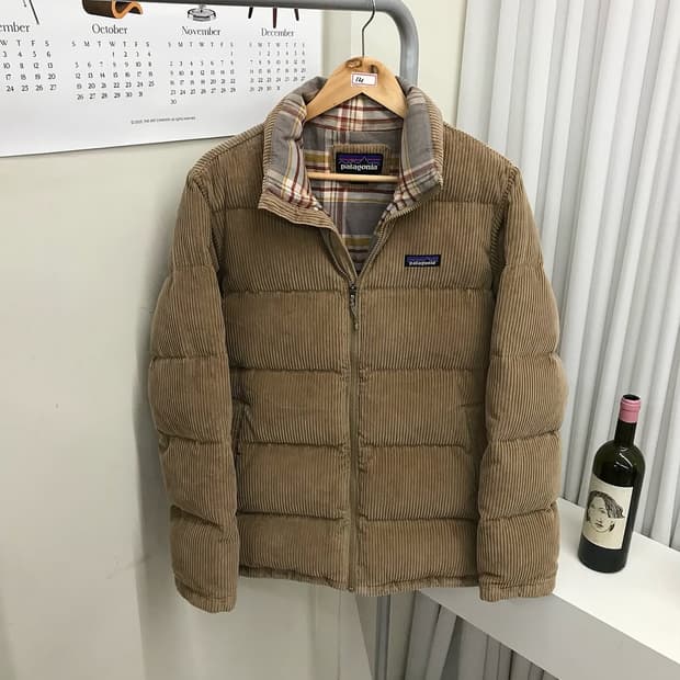 파타고니아 덕다운 코듀로이 패딩