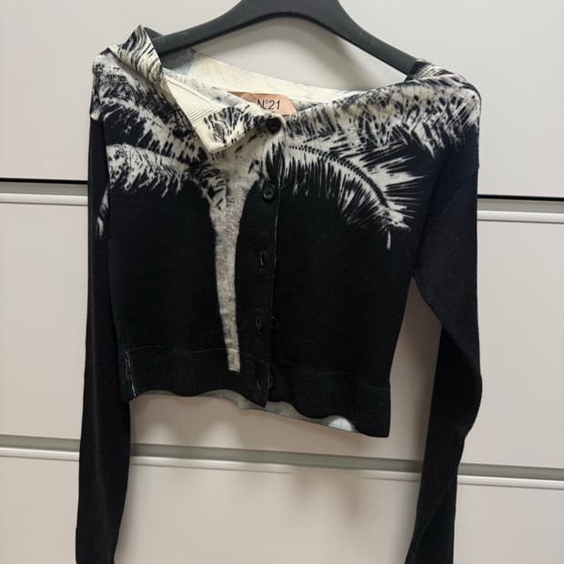 N21 오프숄더 가디건 xs