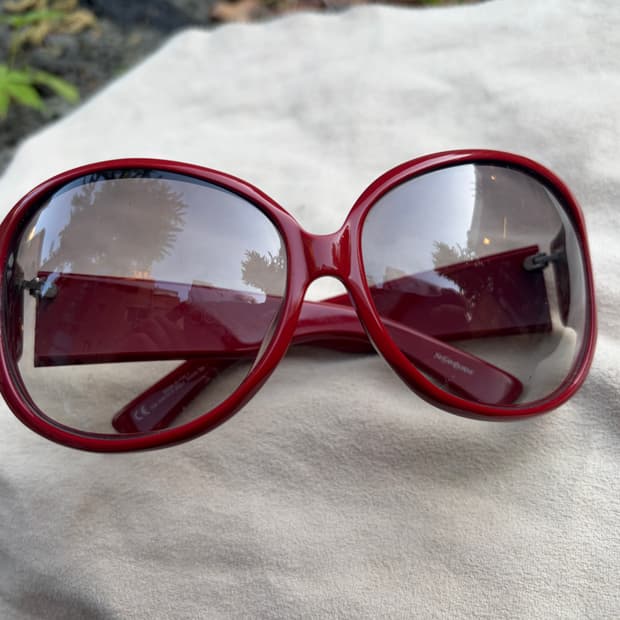 입생로랑 오버싸이즈 빈티지 선그라스 신품 