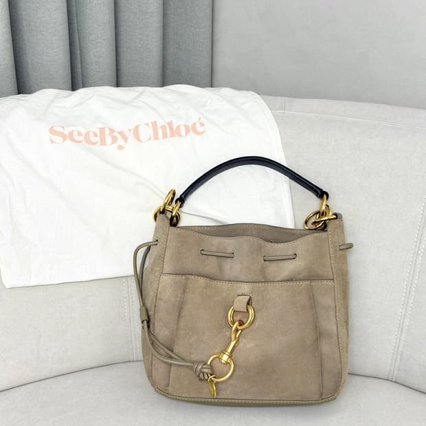 끌로에 스웨이드 드로스트링 2WAY 숄더백