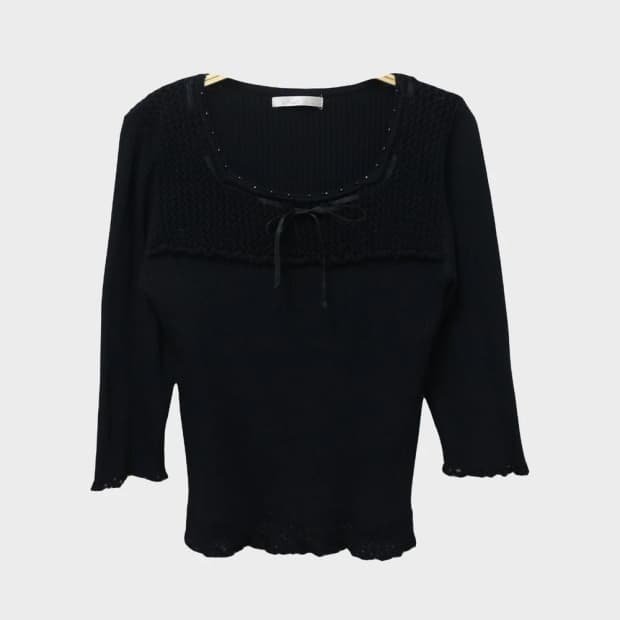 KATE ECRU 오네갸루 스퀘어넥 리본 니트 63137