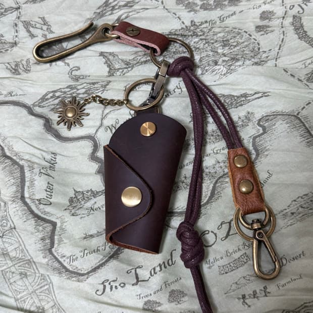 western vintage keyring