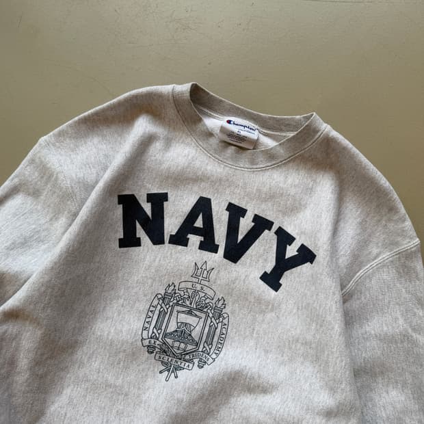 챔피온 navy 스웻셔츠