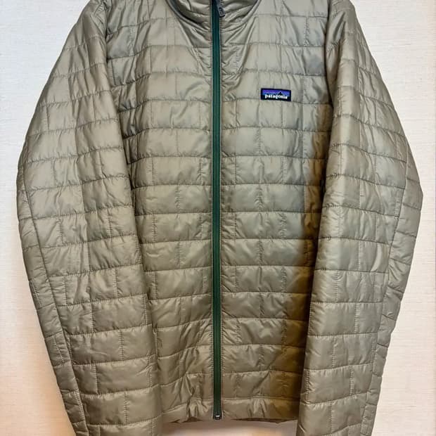 파타고니아 나노퍼프 M 사이즈 25년도 초 제품  상태 9.0/10 하자