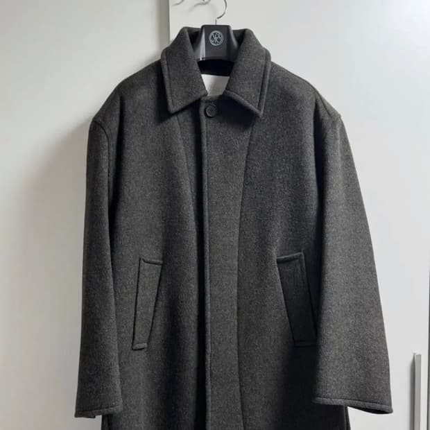 Yiyae 맥코트 차콜그린 캡슐 컬렉션 M