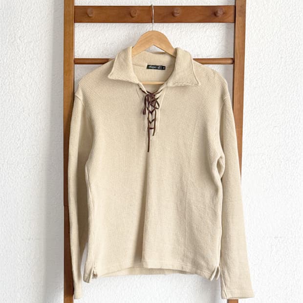 크림 와플 레이스업 니트 티