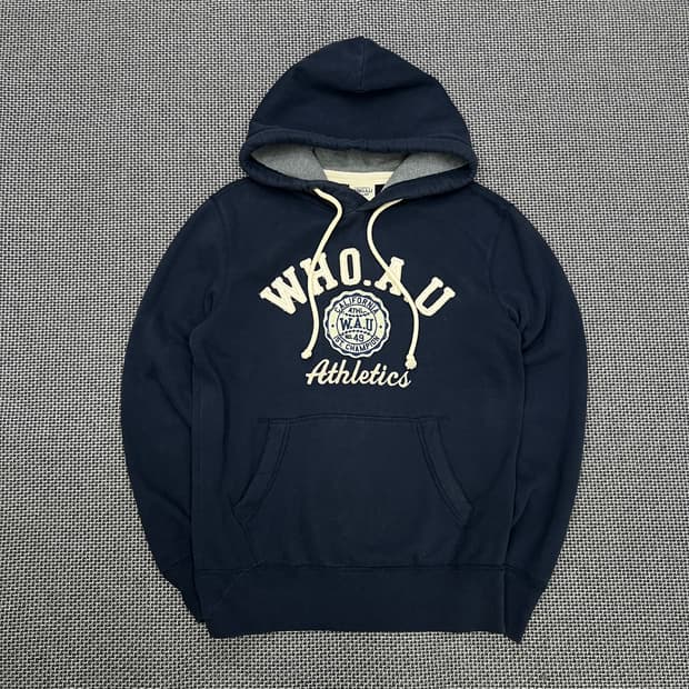 착샷O 후아유 네이비 로고 후드