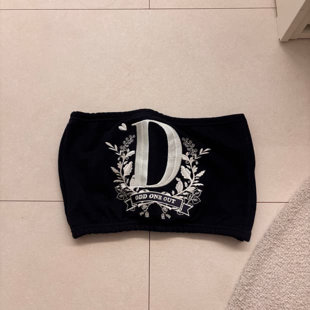 오드원아웃 튜브탑