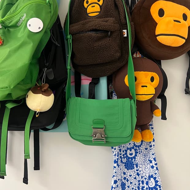 마뗑킴 Martin Kim Buckle Line Bag