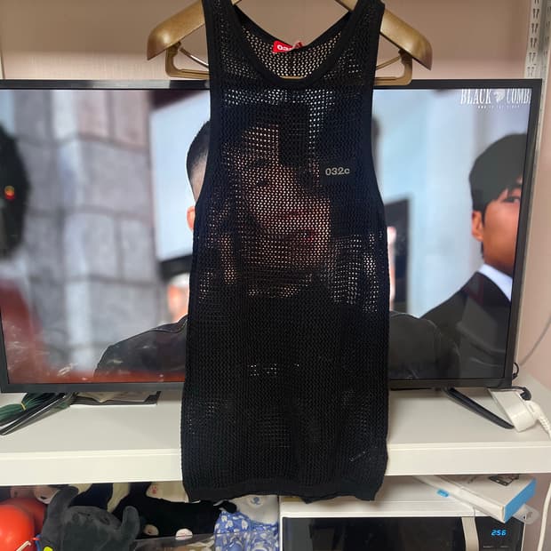 032c 블랙 매쉬 나시