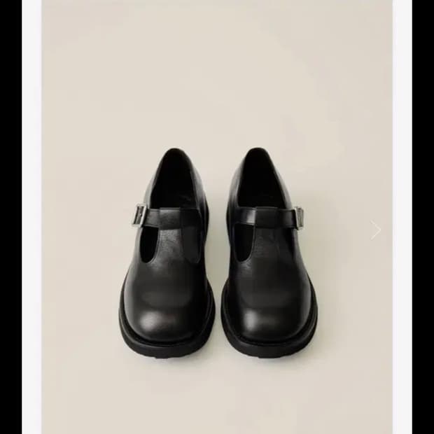 얼바닉30 urbanic30 티스트랩 비브람 로퍼 t-strap