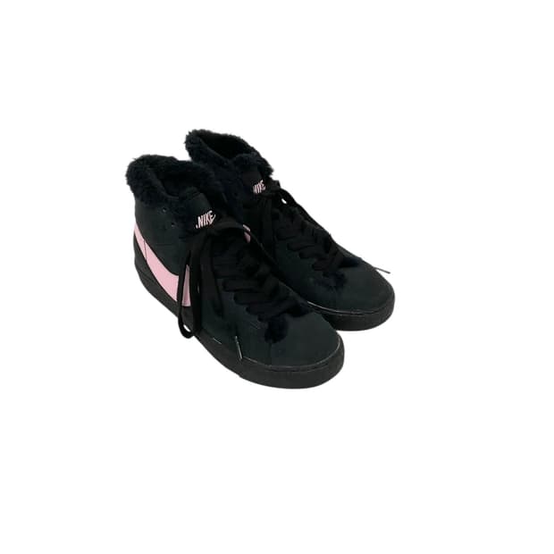 Nike (230)