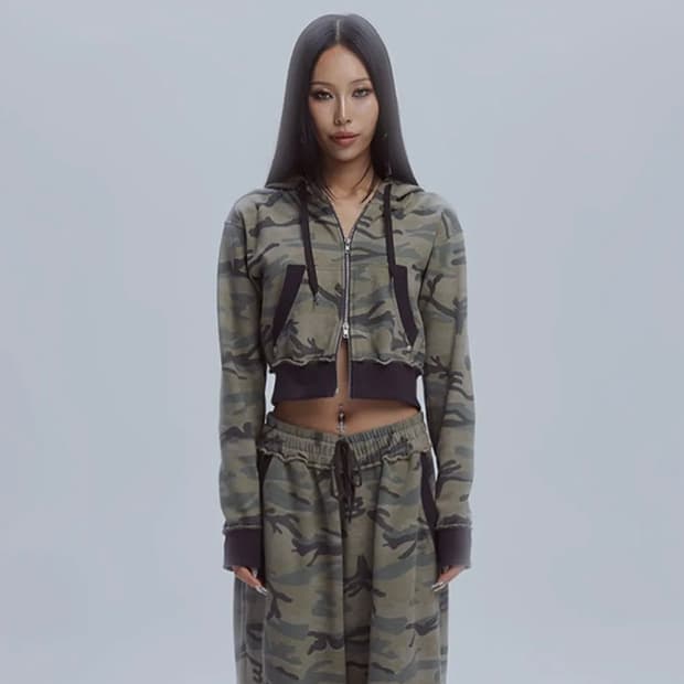 안녕하새은 PICK]MILITARY CROP HOOD ZIP-UP_CA