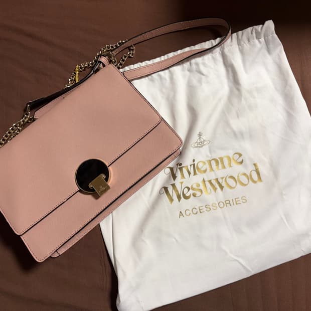 비비안웨스트우드 핑크 체인 크로스백