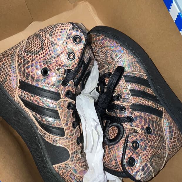 제레미스캇 아디다스 인스틴트 하이 레인보우 새상품