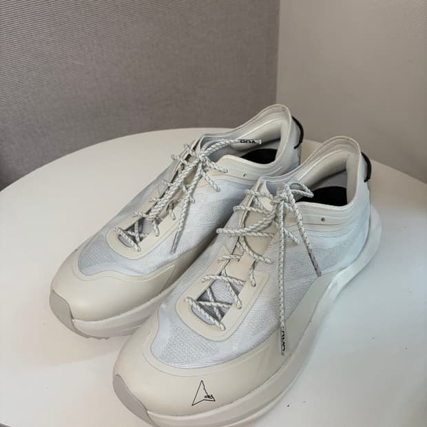 [45] Roa 로아 셀라 화이트 급처