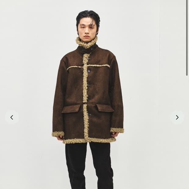 서피스에디션 HOWL SHEARLING COAT 라지 팝니다.