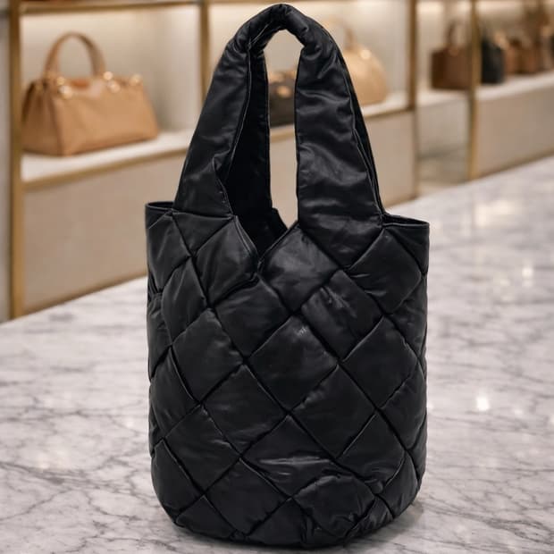 [S급] 보테가 베네타 카세트 토트백 판매합니다!!!