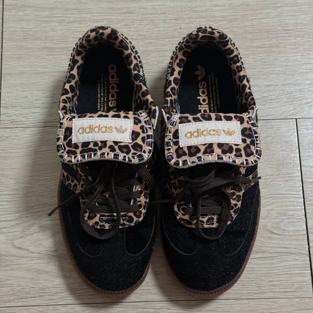 아디다스 레오파드 삼바 스니커즈 240