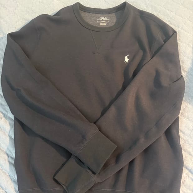 폴로 네이비 맨투맨