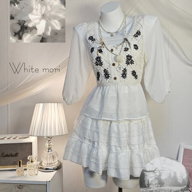 White mori look style set