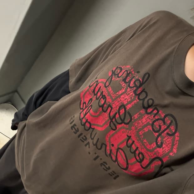 Airwalk layered detail long sleeve