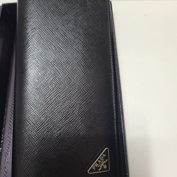 프라다 2mv836 장지갑