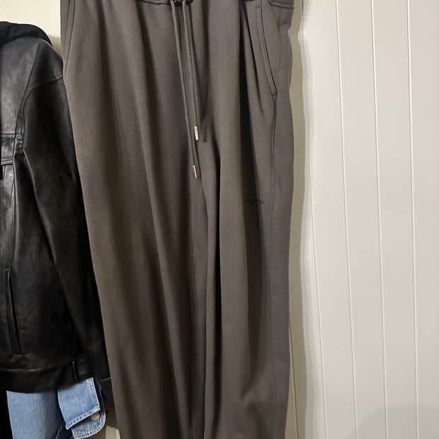 우영미 트랙팬츠 50