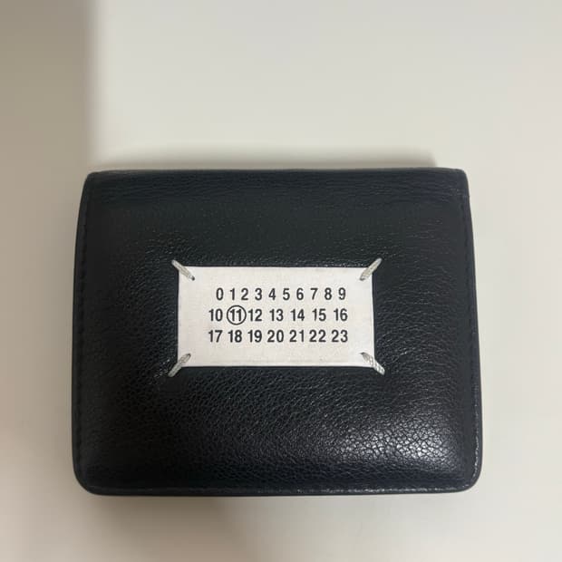 정품 메종마르지엘라 반지갑