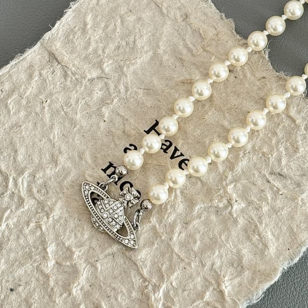 비비안 웨스트우드 미니 바스 릴리프 초커 실버