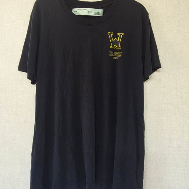 오프화이트 메인라벨 반팔티 블랙M
