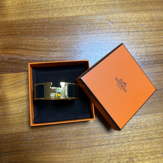 가격내림) 에르메스 클릭아슈 GM 블랙 골드