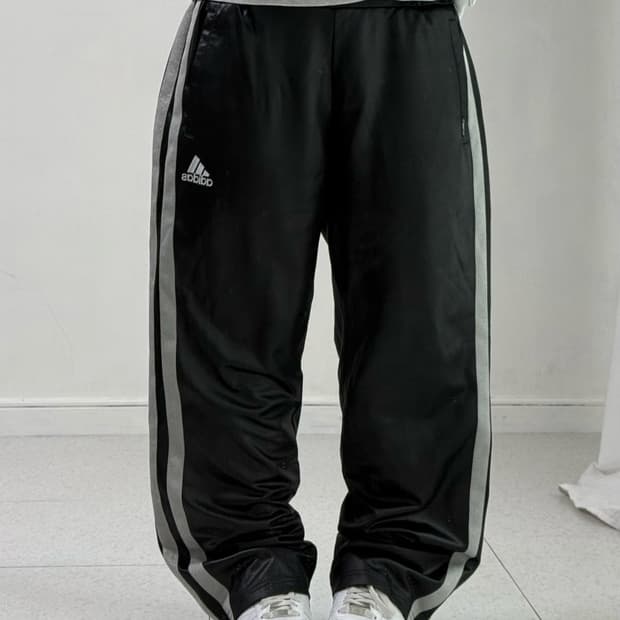 00‘s 아디다스 블랙 실버 트랙팬츠