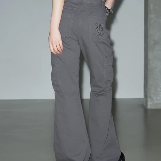헬레네파리스 피그먼트 부츠컷 카고 팬츠 스모크 그레이