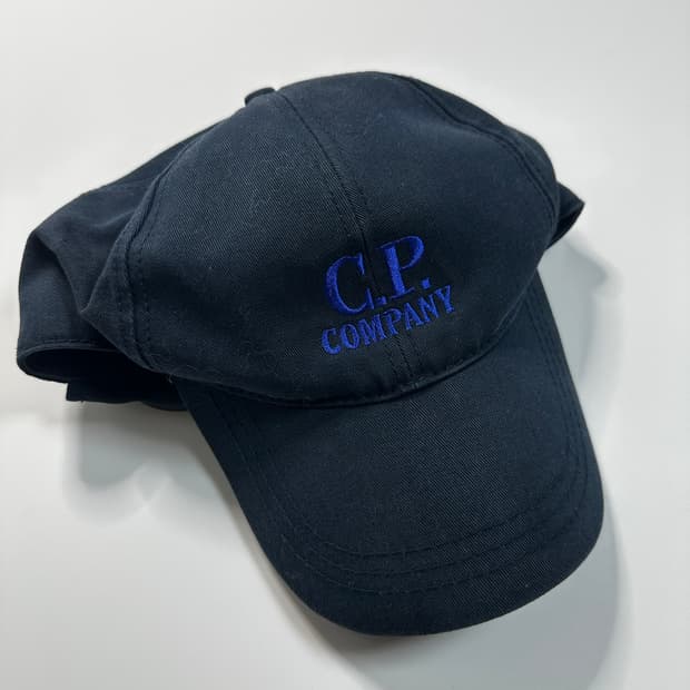 CP 컴퍼니 네이비 구형 고글볼캡