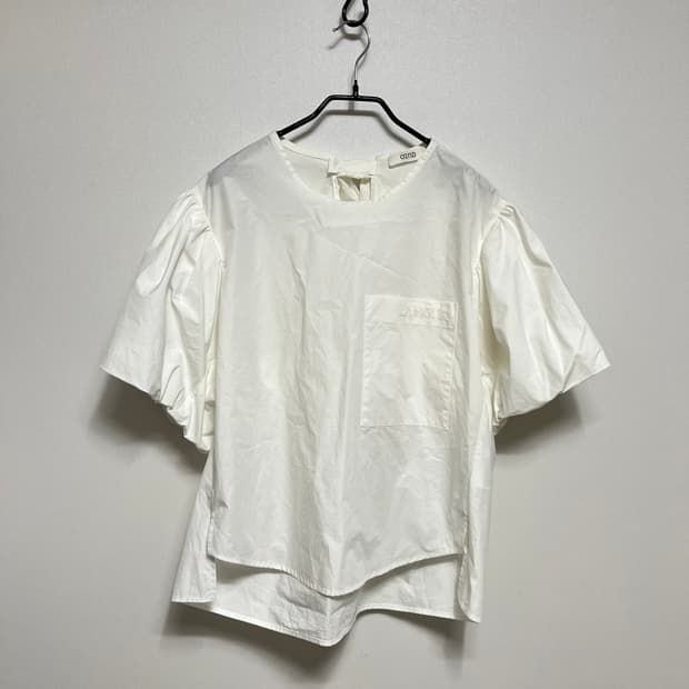 한섬 오즈세컨 화이트 퍼프 반팔 블라우스 76