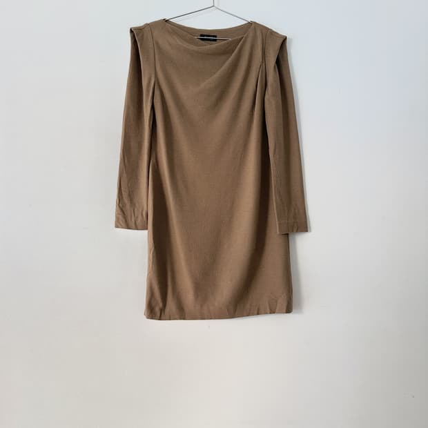 TIME shoulder drape top & ops 