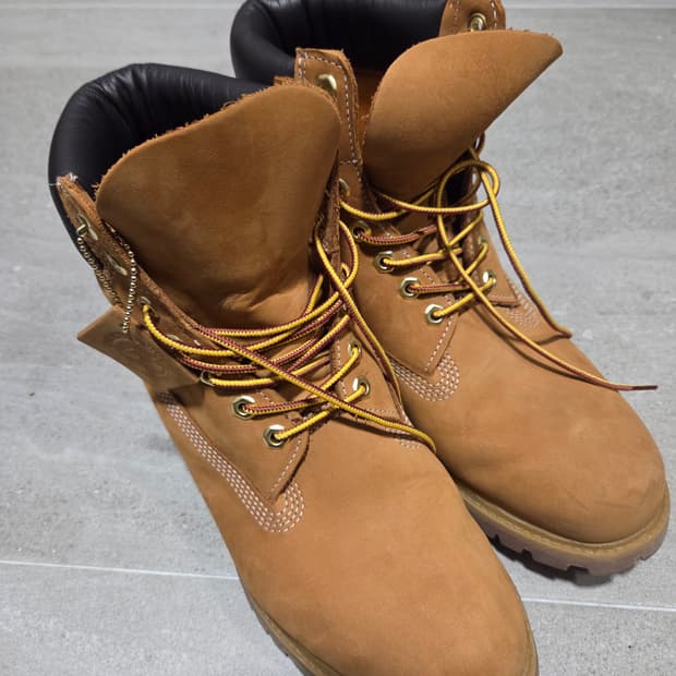 팀버랜드 6인치 (270) 팝니당